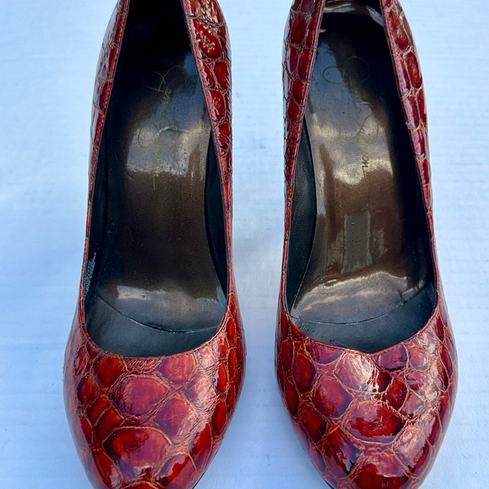 Women’s Jessica Simpson Shoes Red Textured Heels, size 7.5 B